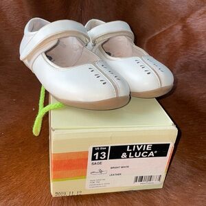 Live & Luca White Leather Slippers style/ Sage